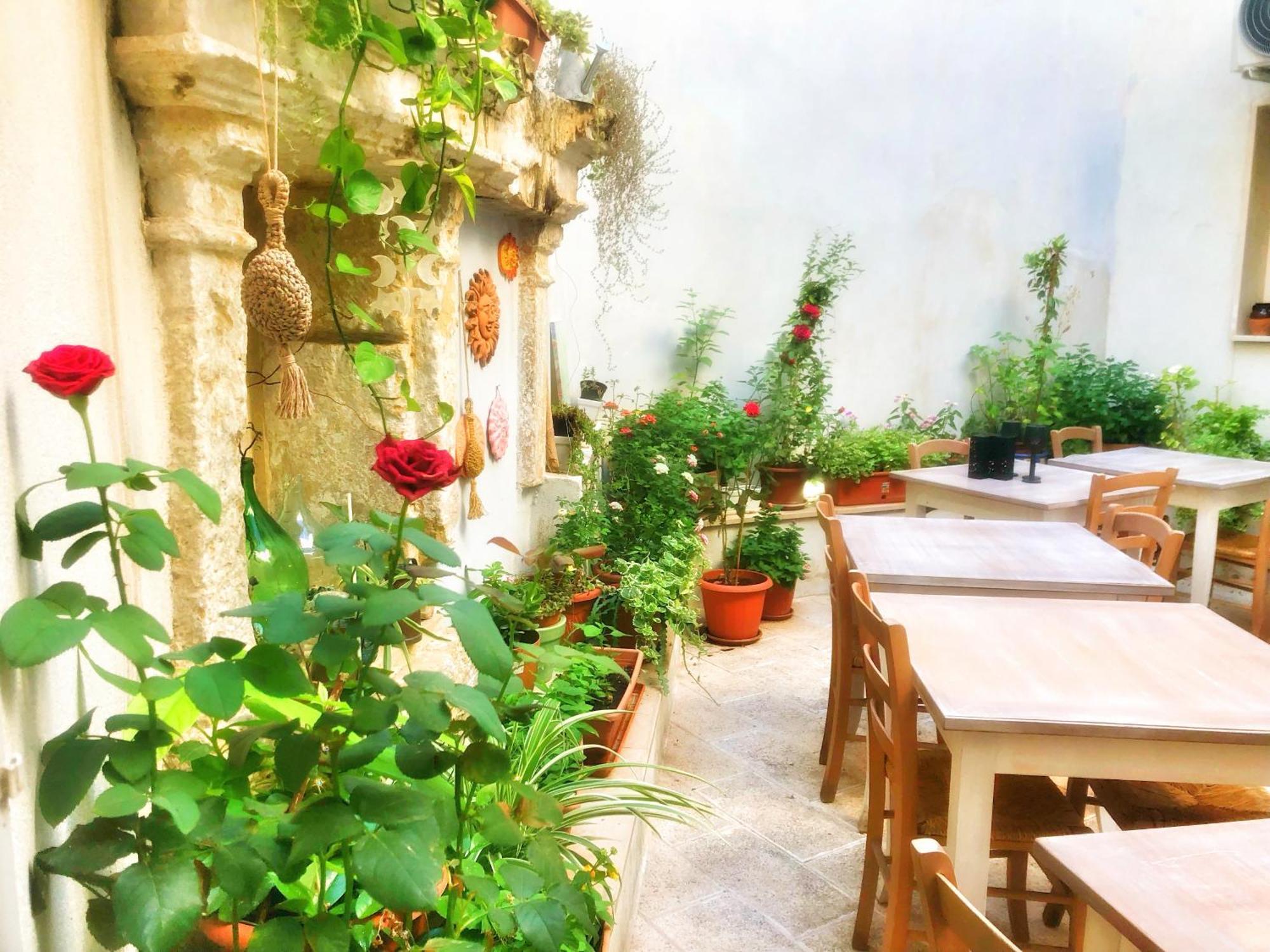 Bed and Breakfast Palazzo Salia à Lecce Extérieur photo